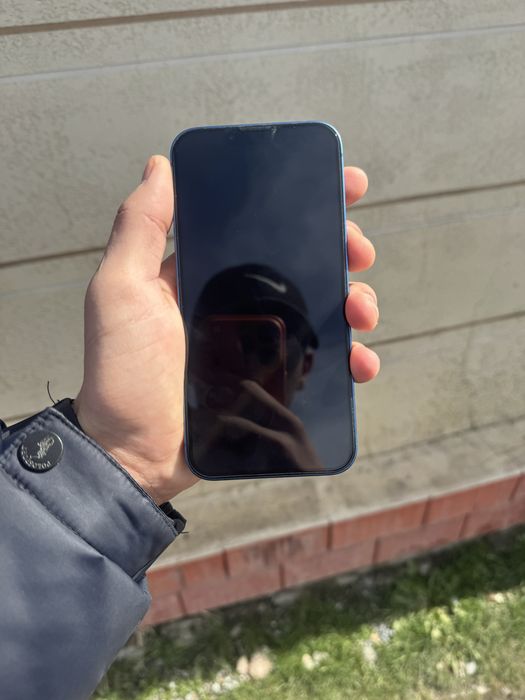 Айфон 13 сатылады