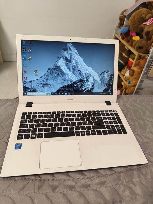 Laptop nou gaming  Acer i5 Ram 8Gb video 4Gb ssd Win 10 office ROBLOX