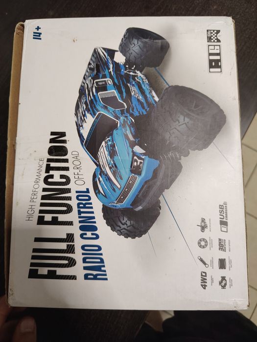 Masinuta cu telecomanda