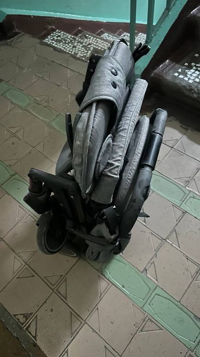 Продам коляску прогулочную Mstar