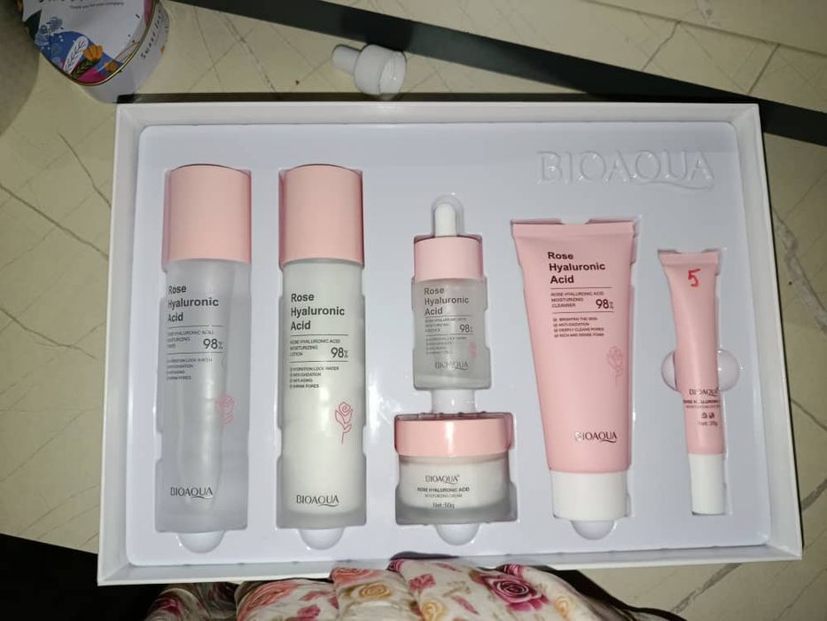 Bioaqua birendidan toza kasmetika va arzon narxda