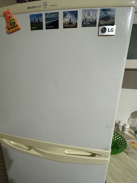 Продам холодильник