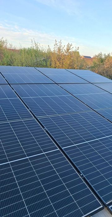 Curățare panouri fotovoltaice – randament maxim, fara pierderi