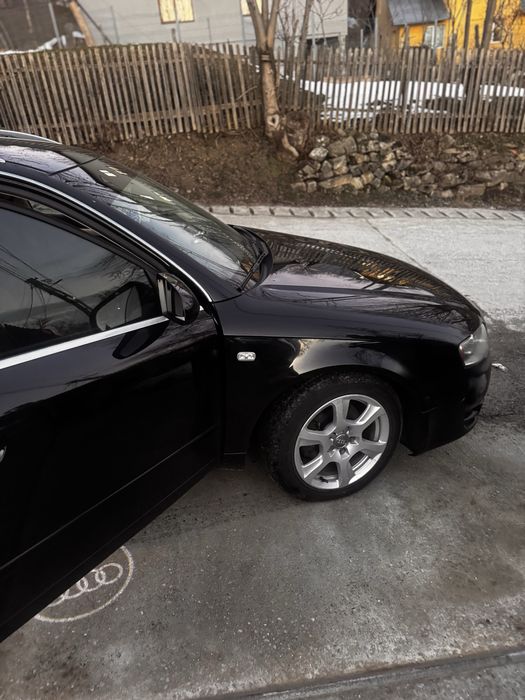 Se vinde masina personala Audi a4 b7