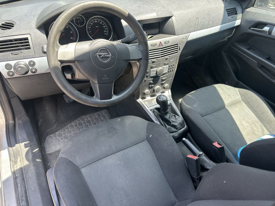 Опел Астра Н 1,9д 101кс 6ск на части/Opel astra H 1,9cdti 101ks 6sk