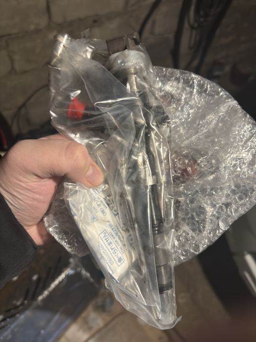 Продам форсунки на хайлюкс