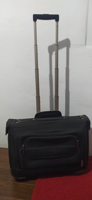 Чемодан для костюма