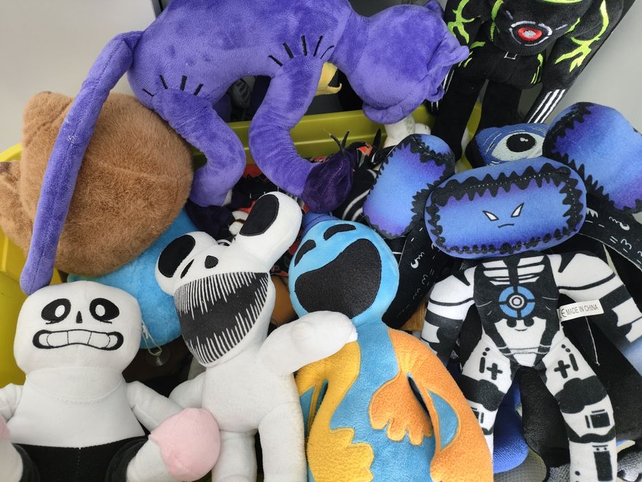 Разные игрушки на выбор