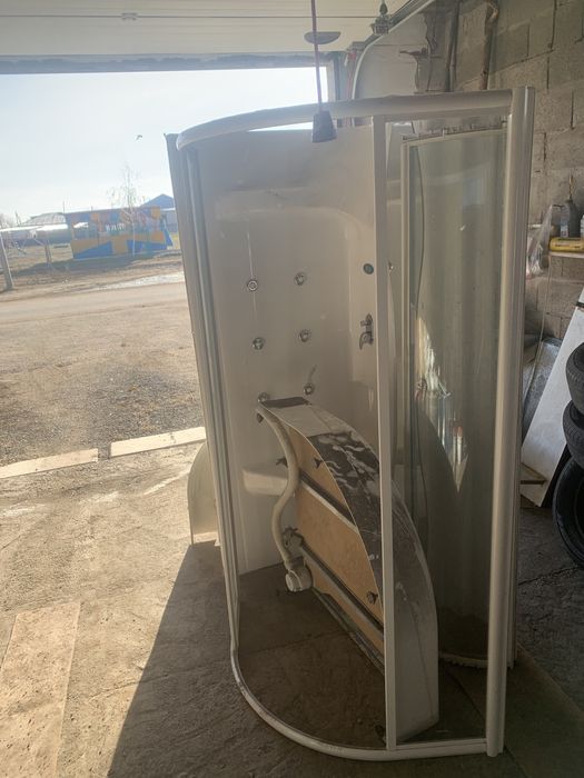 Душевая кабина