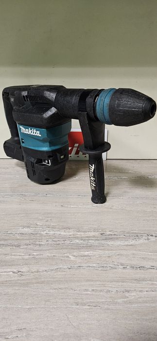 Makita Къртач HM001G XGT40V.SDS MAX
