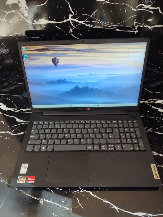 Продается ноутбук Lenovo