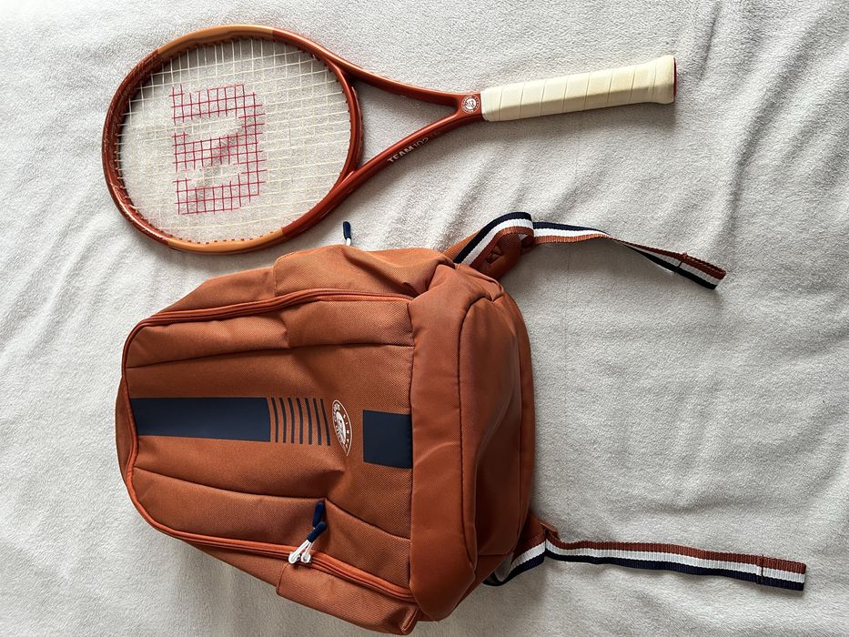Rachetă de tenis Wilson Team 102 Roland Garros + rucsac Wilson