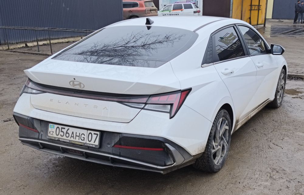 Продам Hyundai Elantra Lux