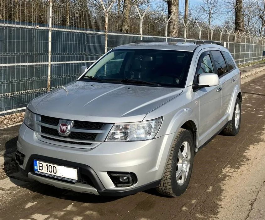 Fiat Freemont Fiat Freemont 2015 | 7 Locuri | Istoric Complet