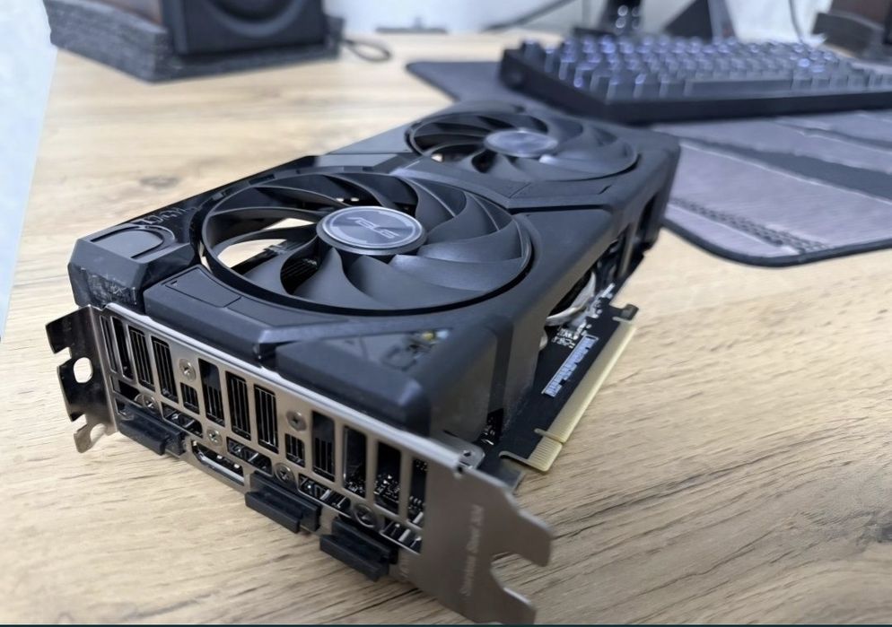 Видеокарта 4060 asus oc edition