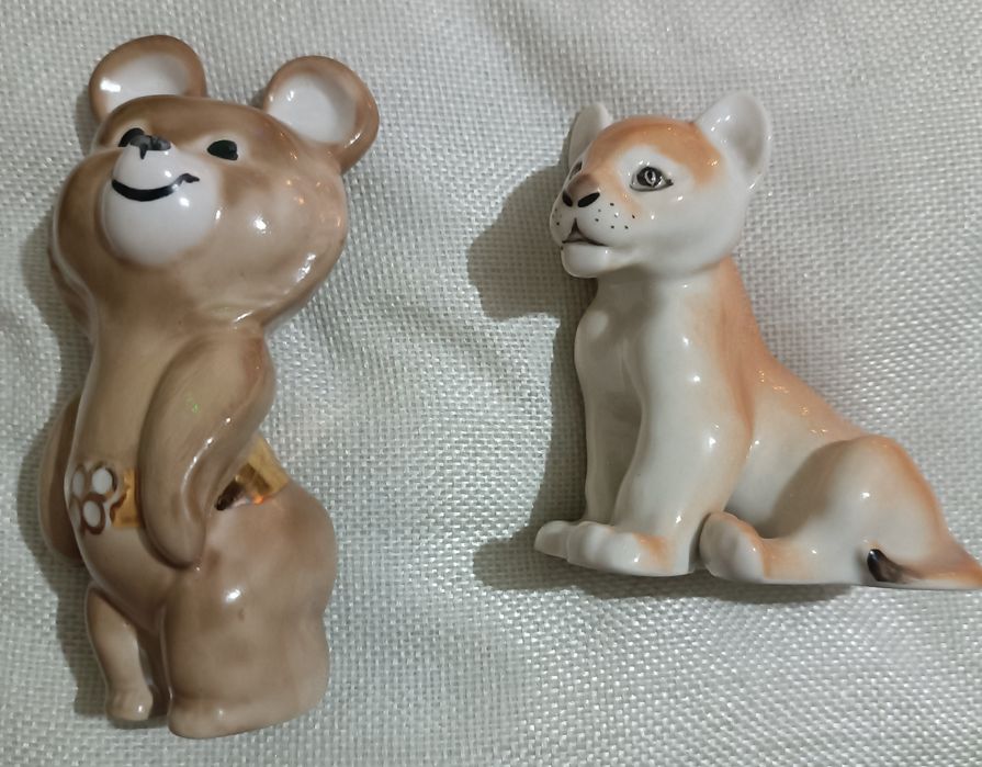 Продаю советские фарфоровые статуэтки