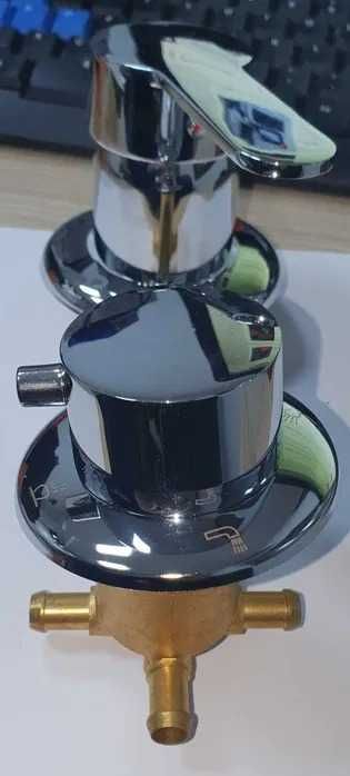 Baterie cabina dus 4 iesiri filet stut 10cm 12.5cm + 3 iesiri 10cm fil