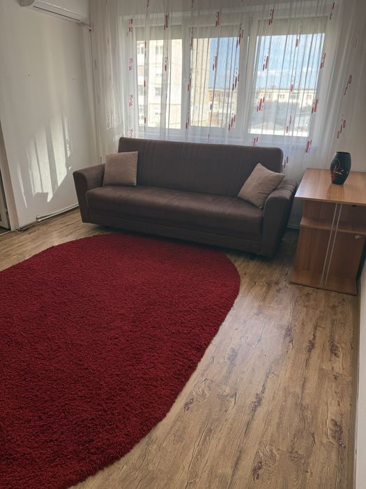 Ofer spre inchiriere ap. 2 camere semidecomandat