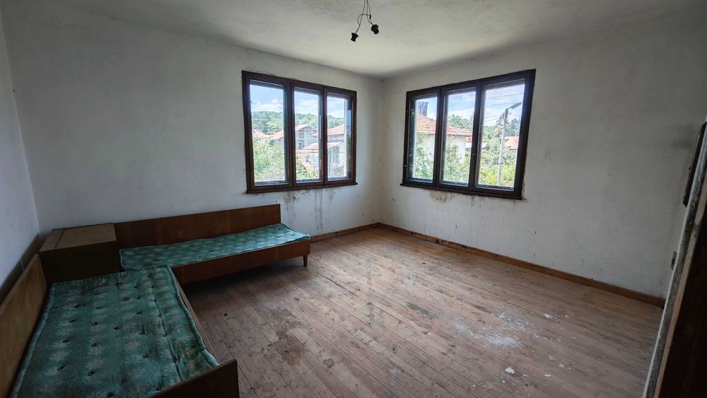 Продава се Къща в с. Соволяно, Област Кюстендил - 100 кв.м за 1020 €/кв.м - Снимка #9