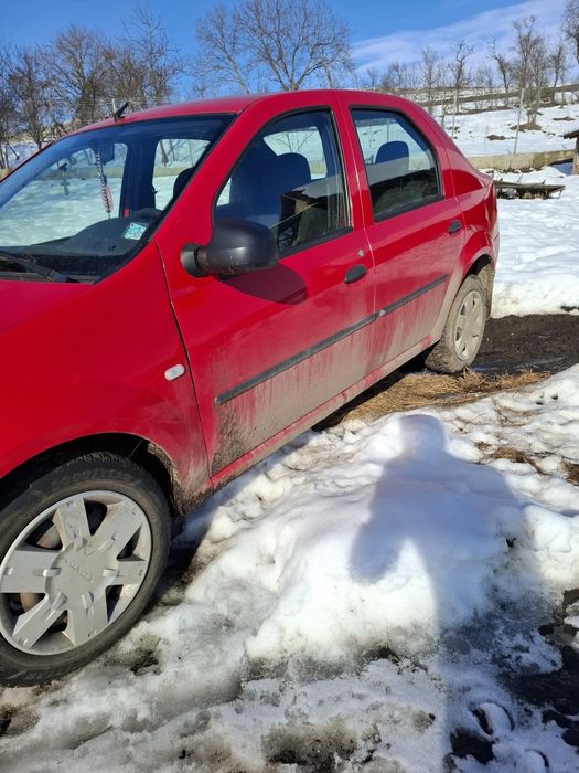 Vând Logan 1.4 benzina