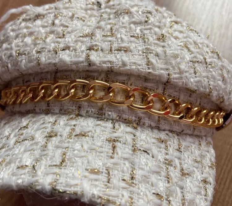 Дамски шапки 4броя