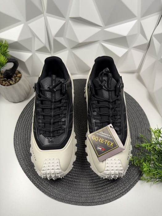 Moncler TrailGrip GTX