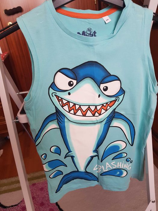 Vand tricouri, hanorace, pulover si vesta copii