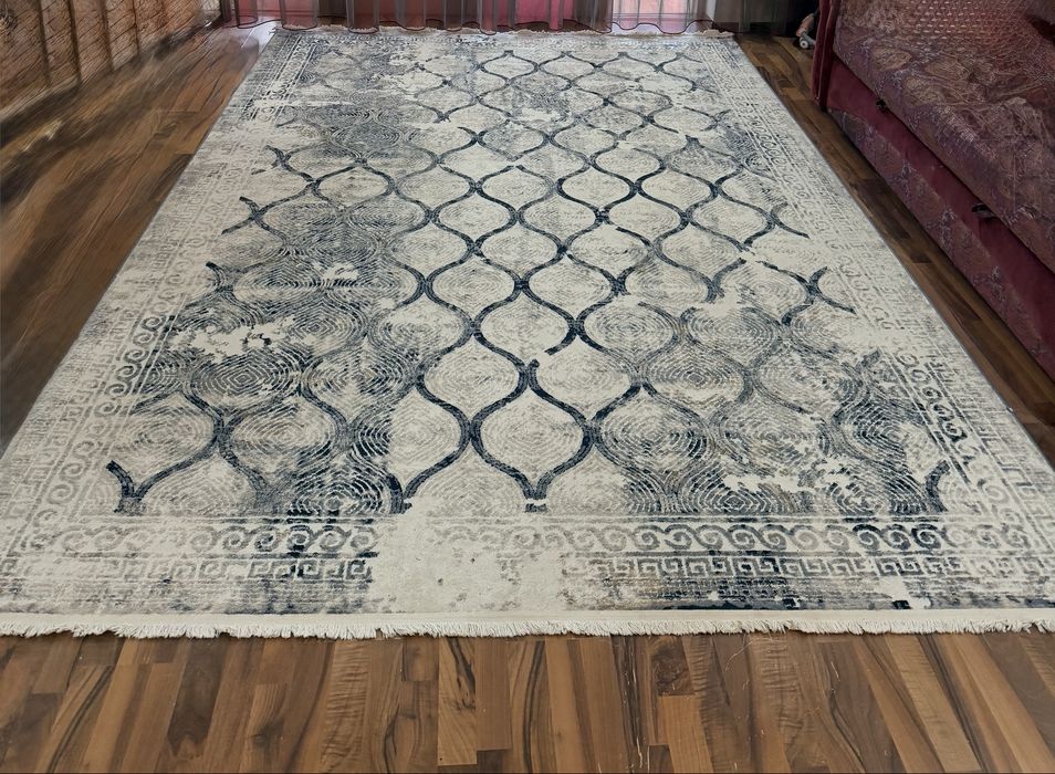 Ковер 3х4. Пользовались месяц. Продаю в связи с переездом.