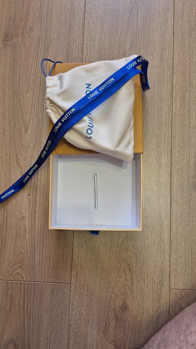 curea lv piele cutie