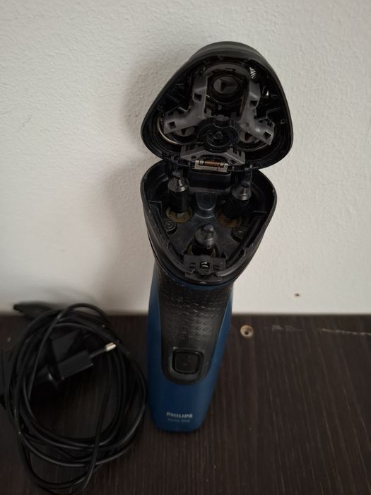 Aparat de barbierit Philips seria 1000