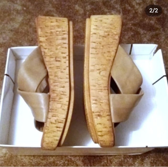 Продам женские кожаные шлепки