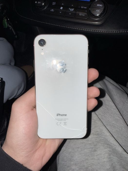 Срочно продам Iphone xr