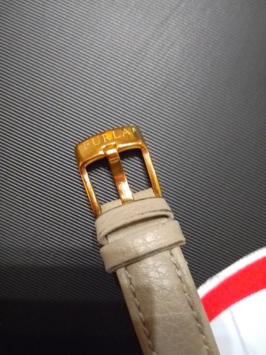 Часовник "Furla"