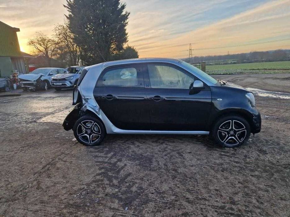 Dezmembrari SMART EQ Forfour Pulse Premium Electric An 2020 5AL601