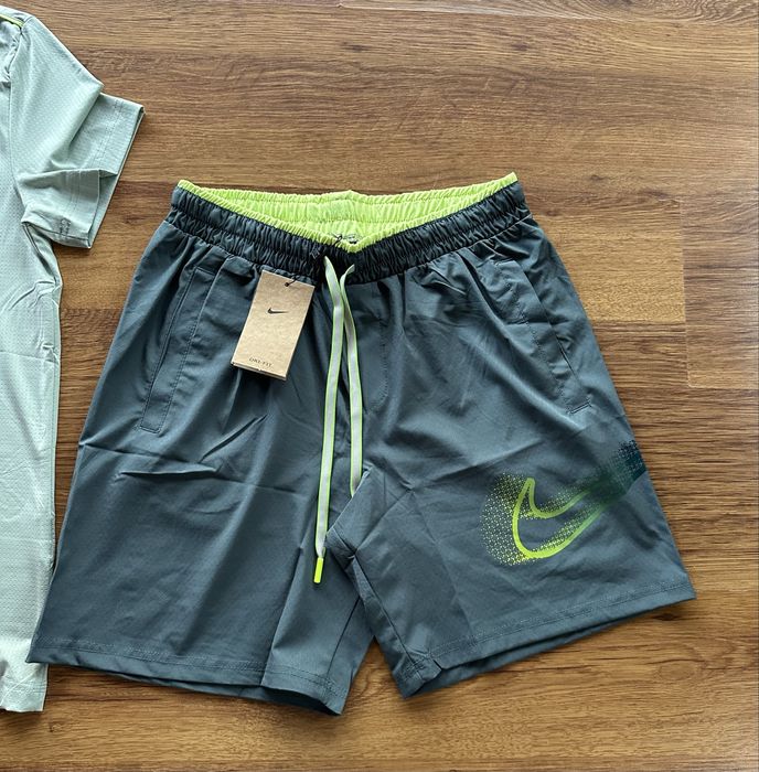 Мъжки,къс комплект Nike дишаща тениска и шушлекови панталонки
