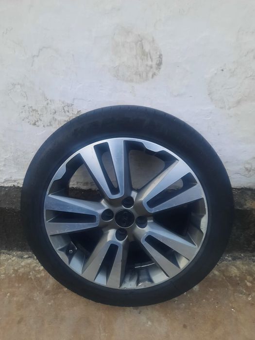 Титанка с балконами