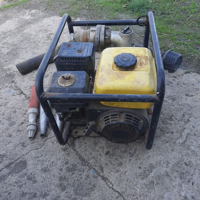 Продается мощная мотопомпа.