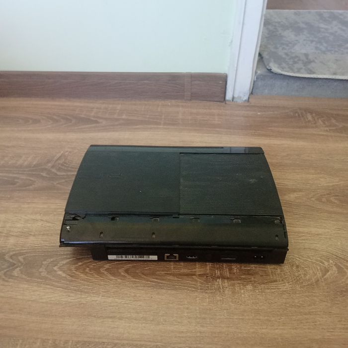 Продавам  PlayStation 3