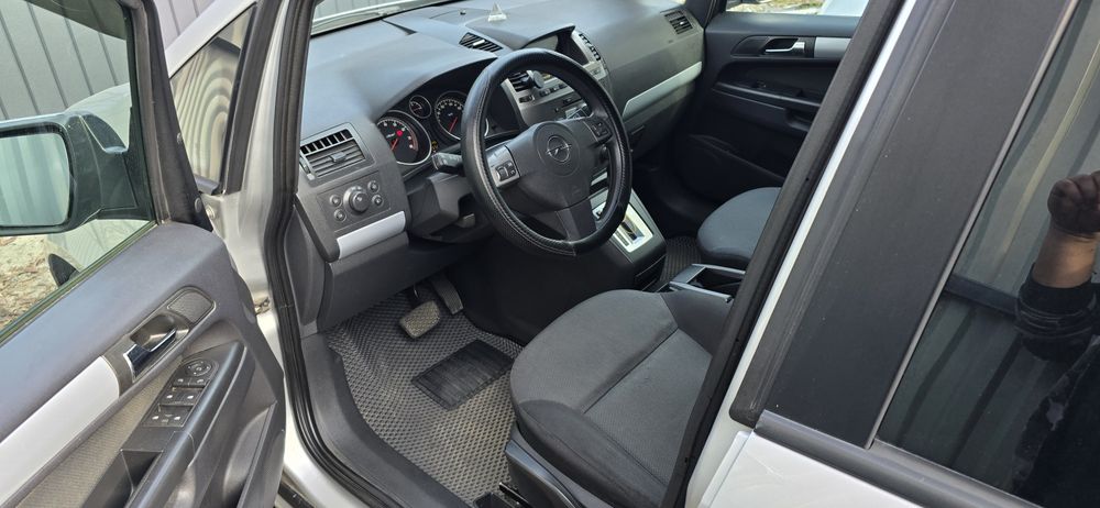Opel Zafira B - 7 мест