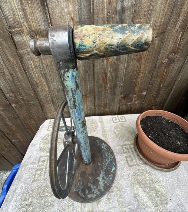 Veche/antica roata pt lucru sau decor