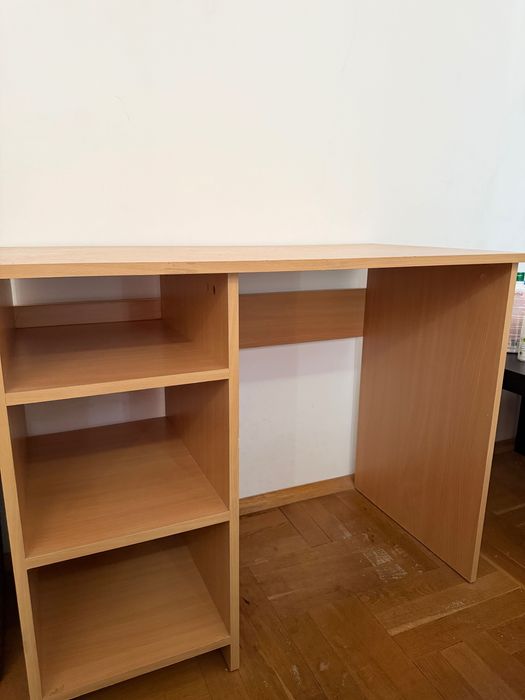 Практично бюро с шкафчета