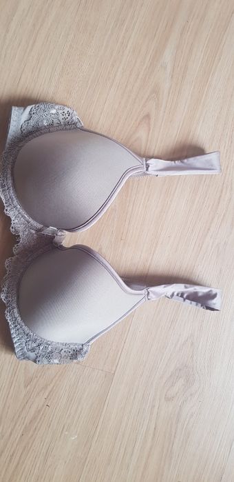 Аксесоари, шалове, шапки, чанти