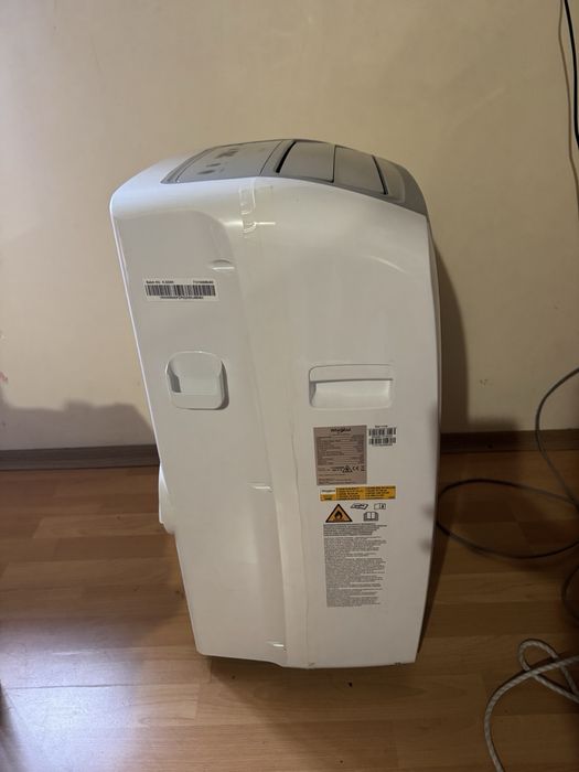 Мобилен климатик Whirlpool PACW29COL
