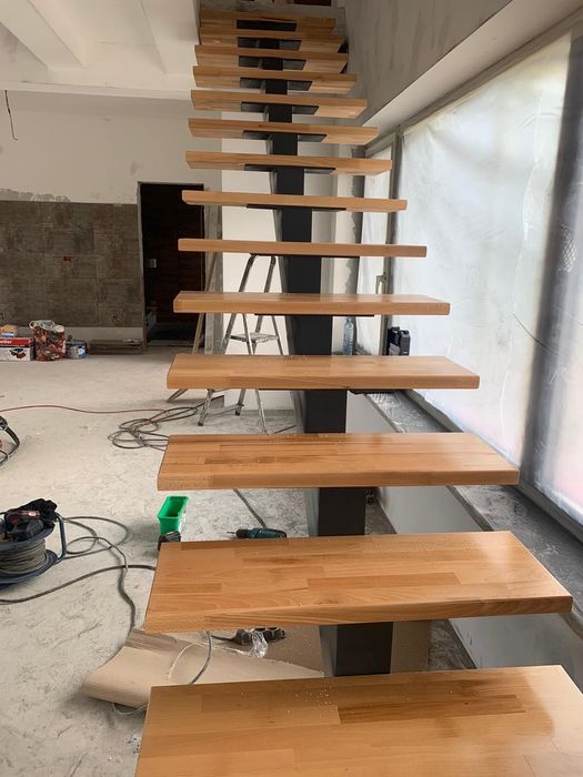 SCĂRI INTERIOARE si EXTERIOARE -Balustrade INOX, Metalice, Fier Forjat