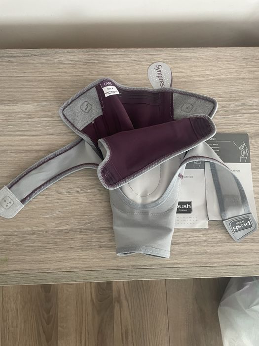 Наколенка care Knee Brace - нова