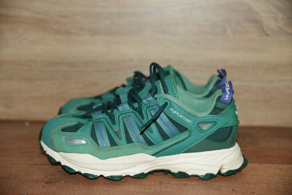 Adidas оригинални маратонки размер 42 2/3