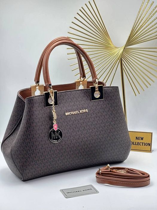 Стилна дамска чанта