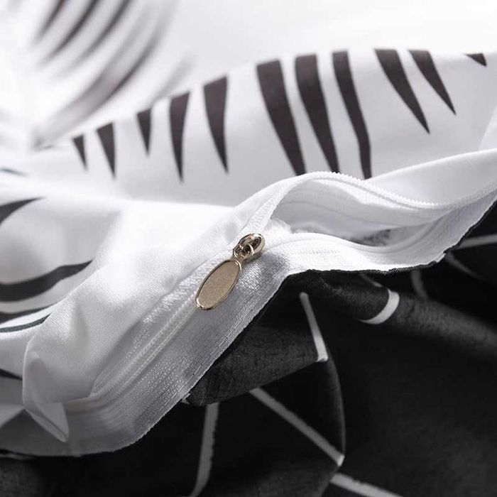 Мек и приятен спален комплект 180x220 бял с черни листа 4 части