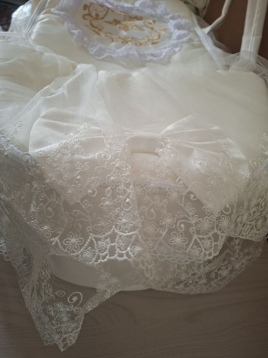 Конверт выпыска радом