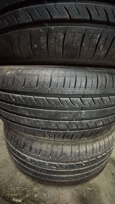 Продам Шины 215-55 R17
